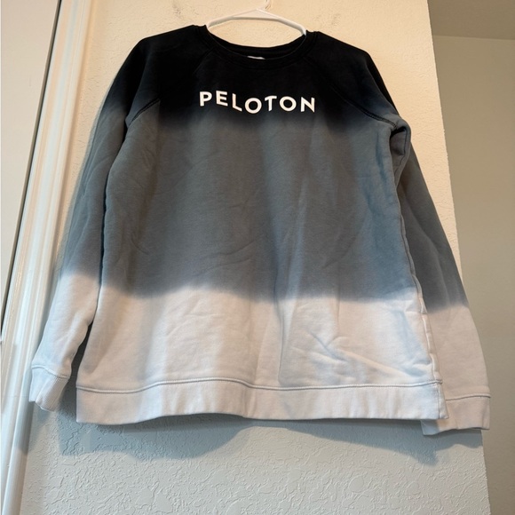 Peloton Sweatshirt Blue Gray White Ombre Crewneck Long Sleeve Size Large - Picture 4 of 9